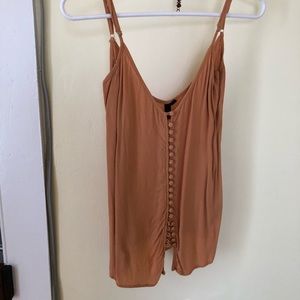 Knot sister tank with buttons